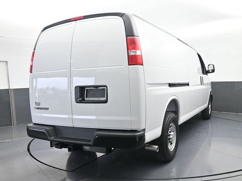 New 2026 Chevrolet Express 2500 Extended image 5