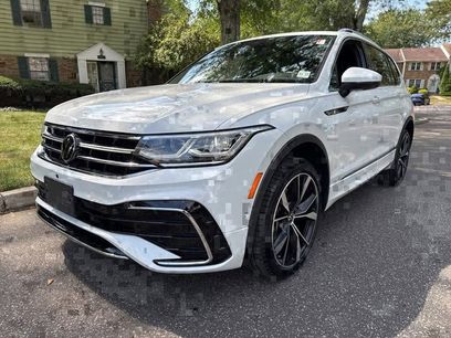 Used 2023 Volkswagen Tiguan SEL R-Line