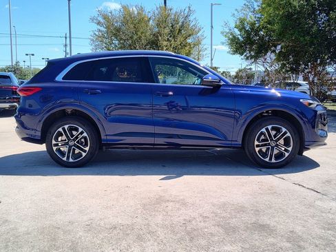 Certified 2025 Audi Q5 Premium w/ Convenience Package image 13