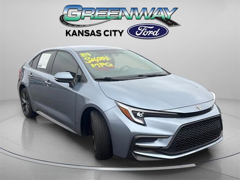 Used 2024 Toyota Corolla SE image 1