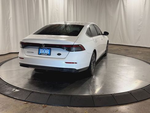 Certified 2023 Honda Accord EX image 9