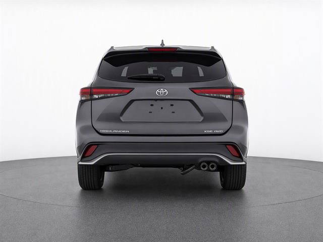 Used 2023 Toyota Highlander XSE AWD/4WD image 7