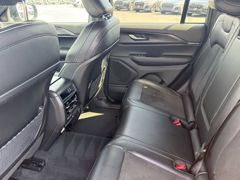 Used 2024 Jeep Grand Cherokee Altitude AWD/4WD image 28