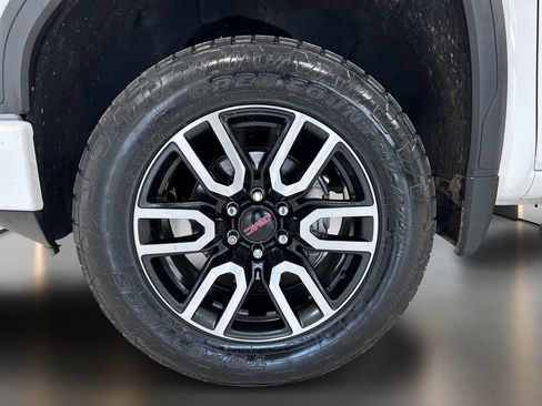 Used 2022 GMC Sierra 1500 Elevation AWD/4WD image 10