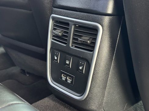 Used 2022 Chrysler 300 Touring L w/ Safetytec Plus Group image 36