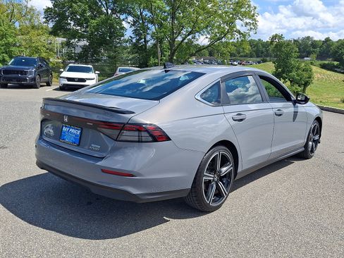 Used 2023 Honda Accord Sport image 7
