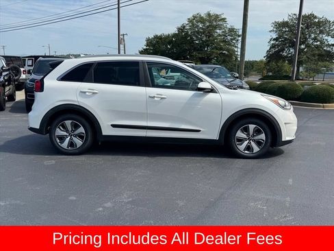 Used 2019 Kia Niro LX FWD image 2