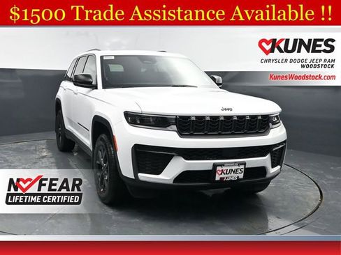 New 2026 Jeep Grand Cherokee Altitude AWD/4WD image 1