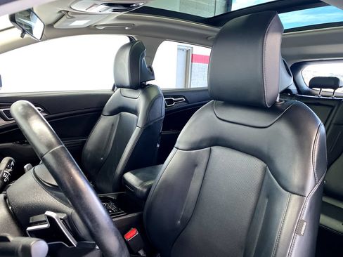 Certified 2023 Kia Sportage EX w/ EX Premium Package AWD/4WD image 20
