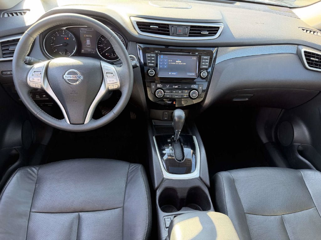 Used 2015 Nissan Rogue SL w/ SL Premium Package AWD/4WD image 12