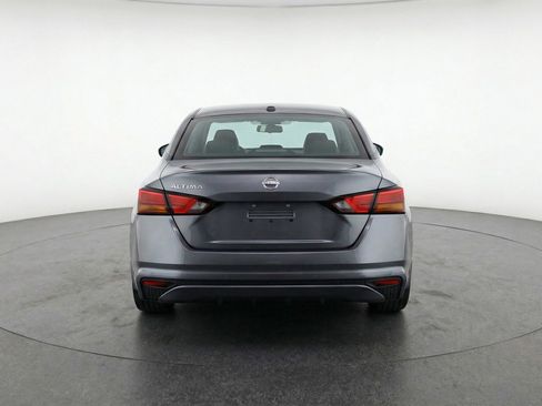 Used 2025 Nissan Altima 2.5 SV image 7