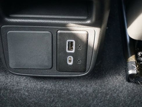 Used 2022 Buick Encore GX Select w/ Sport Touring Package image 22