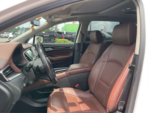 Used 2020 Buick Enclave Avenir w/ Avenir Technology Package FWD image 12