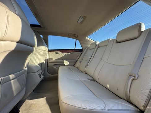 Used 2011 Toyota Avalon image 18