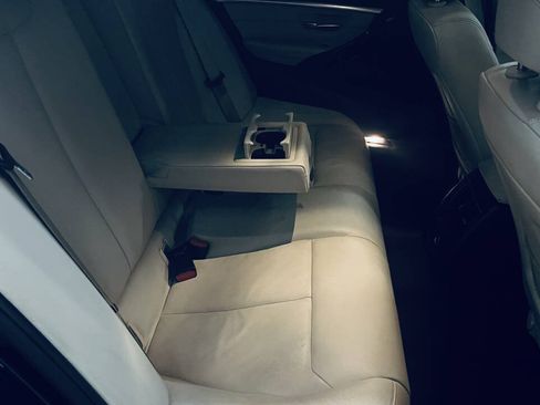 Used 2017 BMW 330i Sedan RWD image 22