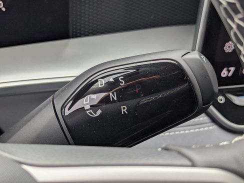 New 2026 Volkswagen Tiguan SE image 16