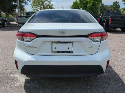 Certified 2024 Toyota Corolla LE FWD image 5