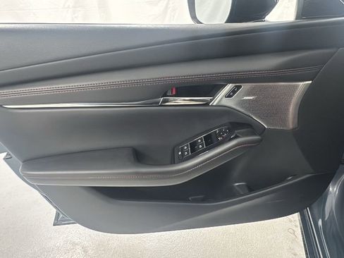 Used 2022 MAZDA MAZDA3 s image 16
