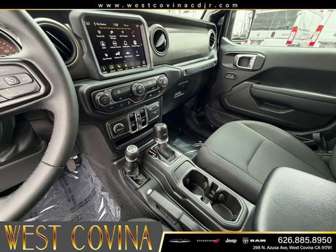 Used 2023 Jeep Wrangler Unlimited w/ 8.4" Radio Group AWD/4WD image 19