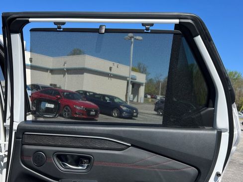New 2026 Honda Pilot Black Edition image 9