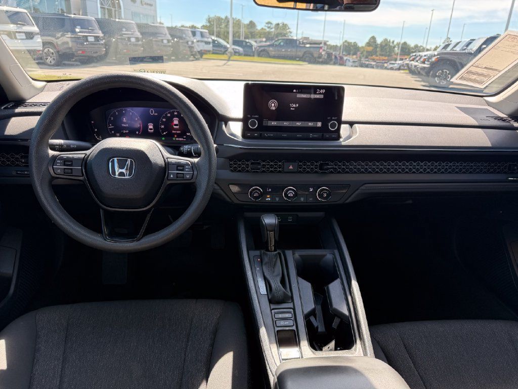 Used 2025 Honda Accord LX image 7
