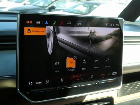 New 2025 Volkswagen ID. Buzz Pro S Plus image 40