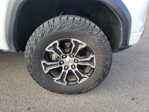 Used 2023 GMC Canyon AT4 w/ AT4 Premium Package image 12