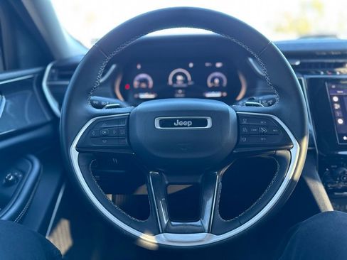 Used 2022 Jeep Grand Cherokee L Laredo w/ Luxury Tech Group I image 6