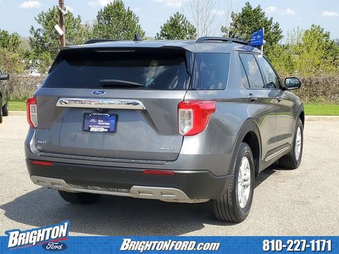 Certified 2024 Ford Explorer XLT w/ Equipment Group 202A AWD/4WD image 4