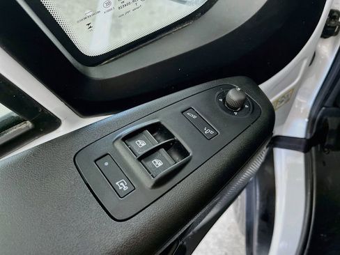 Used 2024 RAM ProMaster 2500 w/ Safety Group FWD image 18