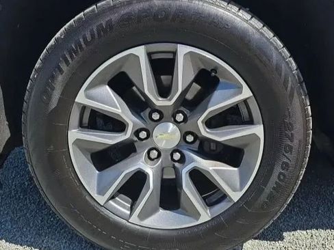 Used 2020 Chevrolet Silverado 1500 LT RWD image 44
