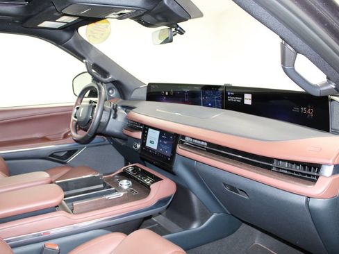 Used 2025 Lincoln Navigator Reserve AWD/4WD image 33