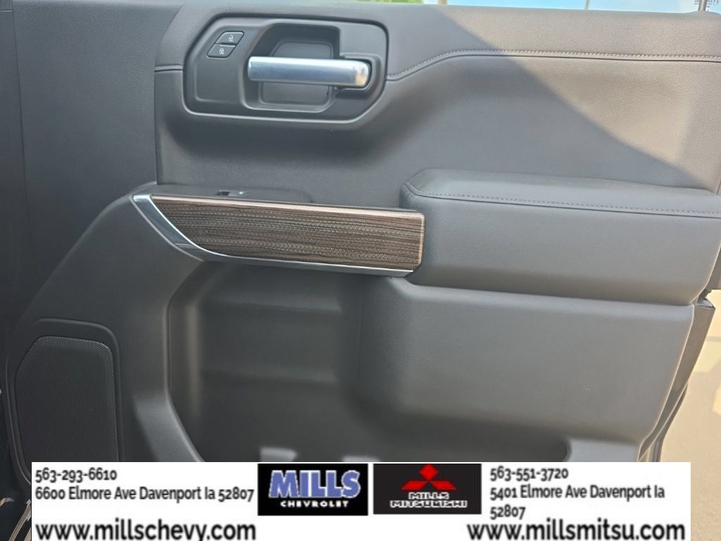 Used 2020 Chevrolet Silverado 1500 RST AWD/4WD image 20