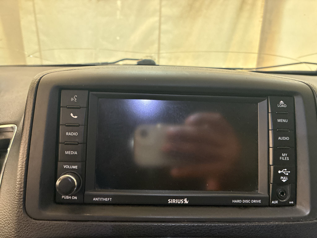 Used 2014 Chrysler Town & Country Touring w/ Driver Convenience Group FWD image 14