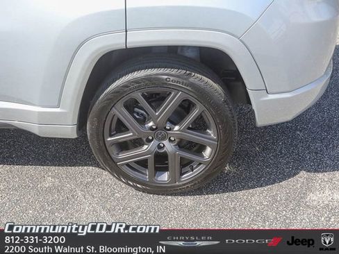 New 2025 Jeep Compass Limited w/ High Altitude Package image 4