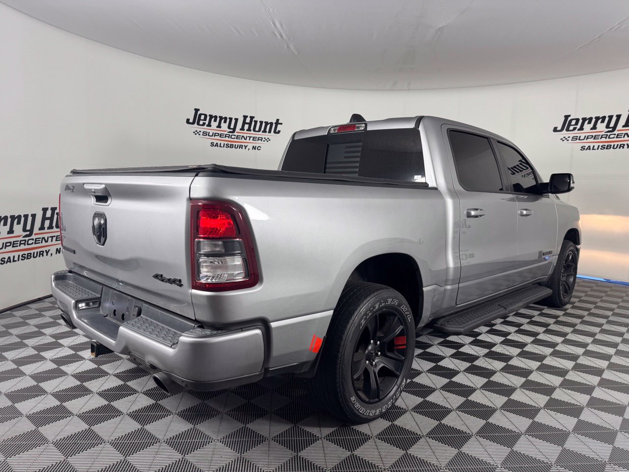 Used 2022 RAM 1500 Big Horn AWD/4WD image 7
