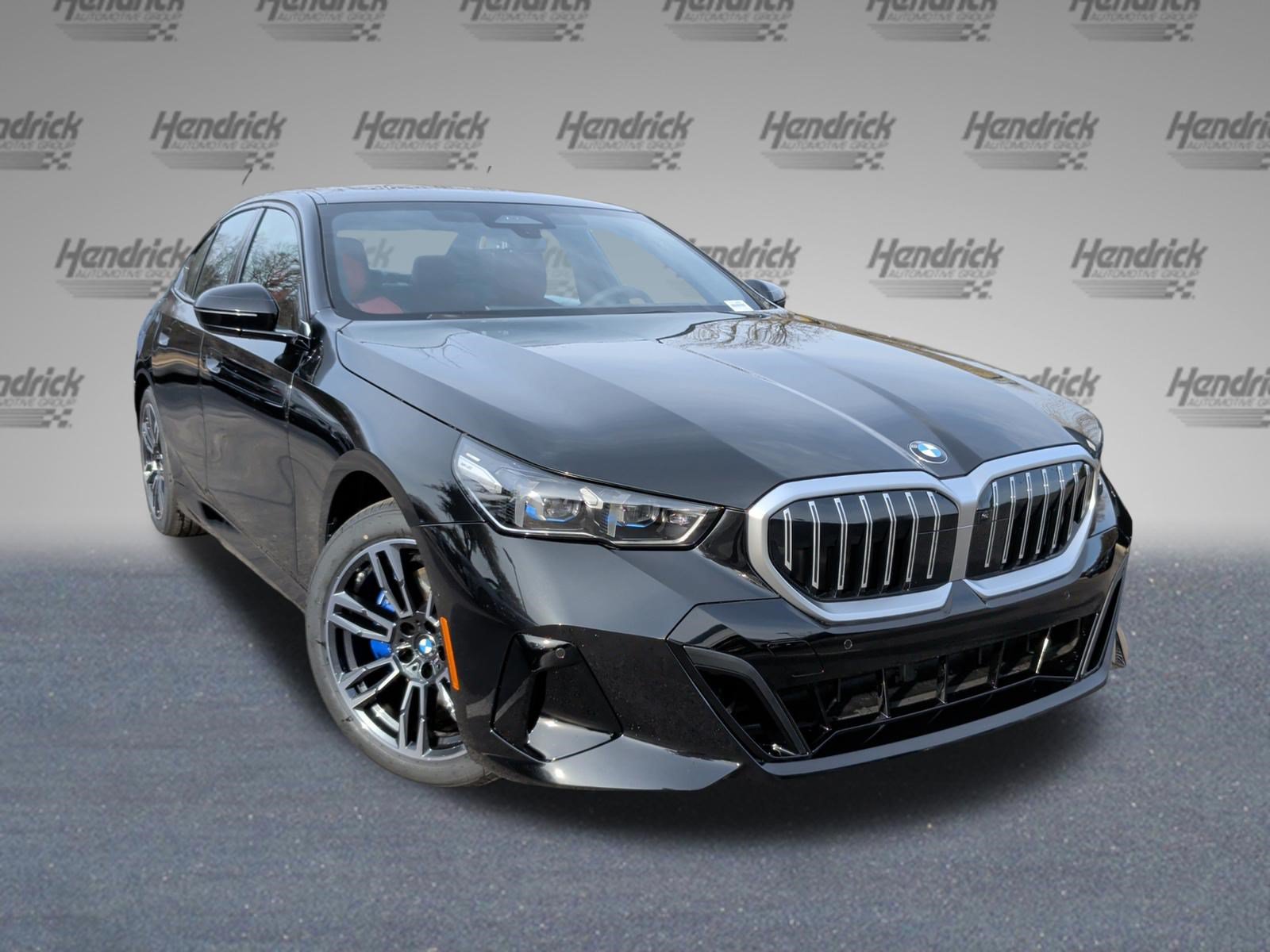 Used 2026 BMW 530i xDrive w/ M Sport Package AWD/4WD image 2