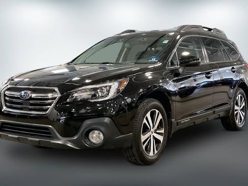 Used 2018 Subaru Outback 2.5i Limited AWD/4WD image 3