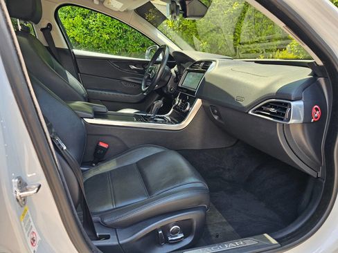 Used 2020 Jaguar XE S image 35