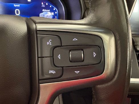 Used 2022 Chevrolet Suburban LT w/ LT Signature Package AWD/4WD image 24