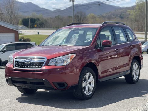 Used 2016 Subaru Forester 2.5i w/ Alloy Wheel Package image 7