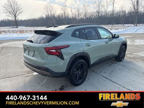 Used 2025 Chevrolet Trax ACTIV w/ Driver Confidence Package image 5