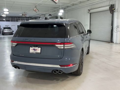 New 2025 Lincoln Aviator Black Label image 8