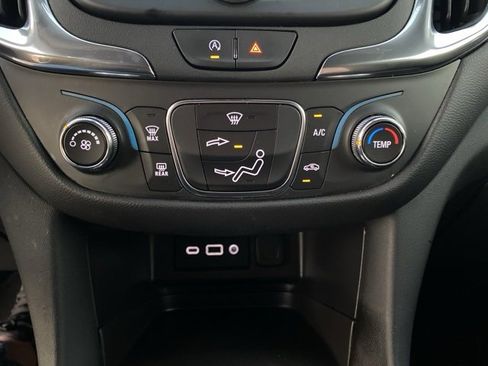 Used 2023 Chevrolet Equinox LT image 18