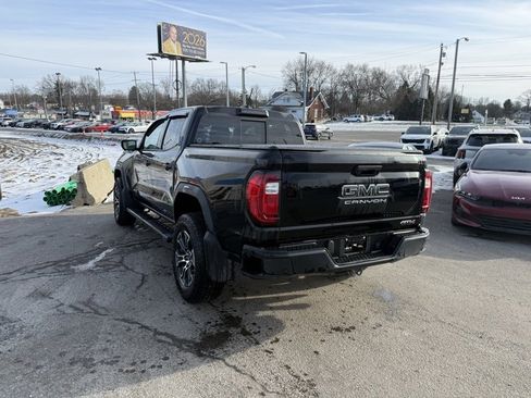 Used 2023 GMC Canyon AT4 w/ AT4 Premium Package image 4