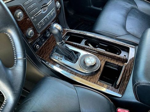 Used 2020 Nissan Armada Platinum w/ Captain's Chairs Package image 17