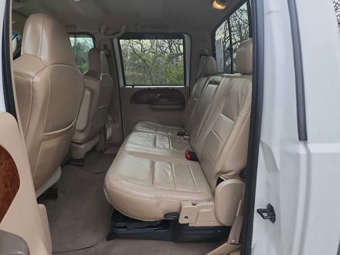 Used 2004 Ford F250 SUPER DUTY image 30