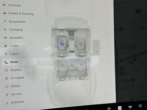 Used 2023 Tesla Model S Plaid image 30