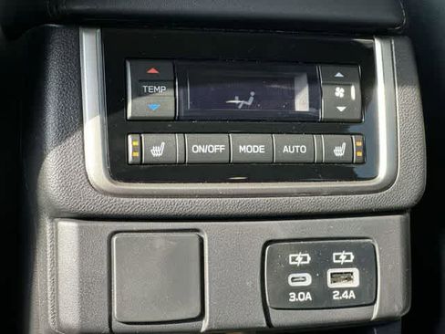 Certified 2025 Subaru Ascent Bronze Edition image 19