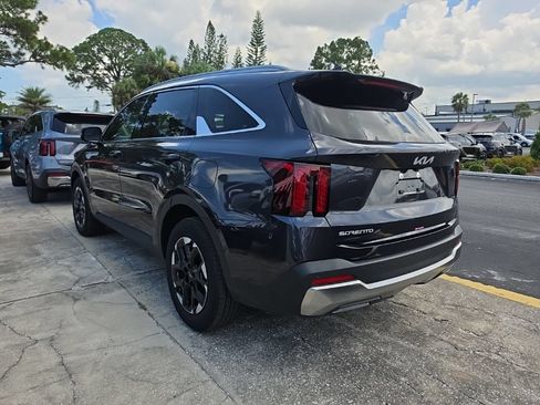 Certified 2025 Kia Sorento S w/ Panoramic Sunroof Package FWD image 13